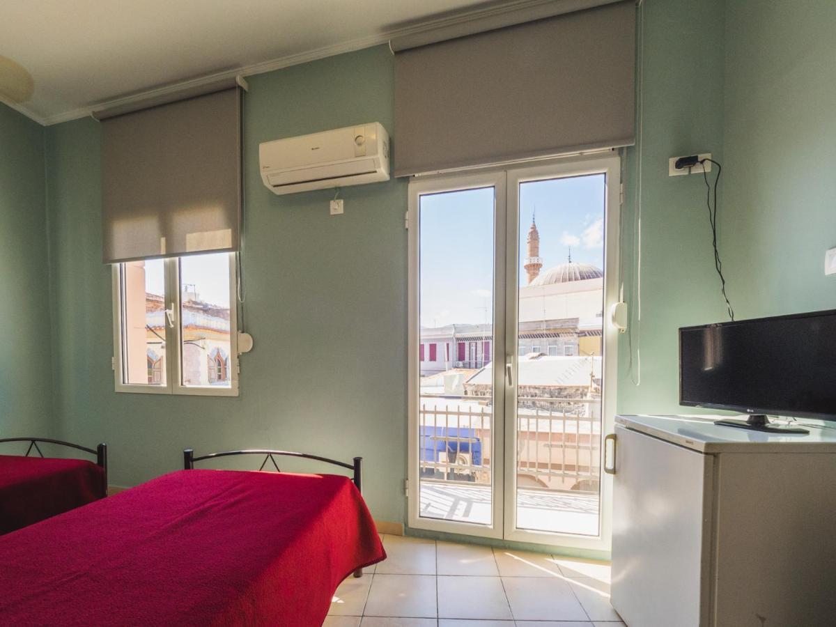 כיוס Filoxenia Hotel מראה חיצוני תמונה